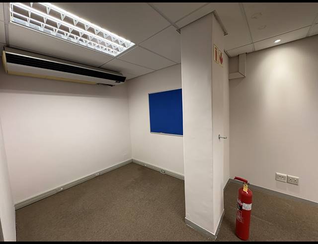 200M² OFFICE TO LET IN GARDENS